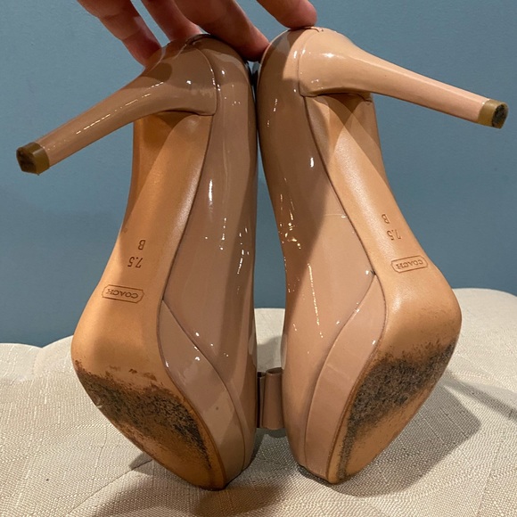 Coach Nude Heels Glossy Finish - Picture 4 of 4